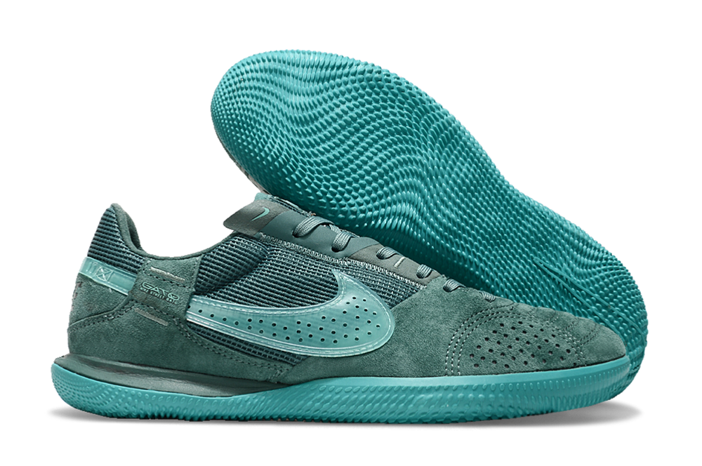 Nike Streetgato [R. 249]