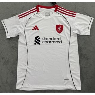 Liverpool 2a Equipación 2025/26 (Filtrada)